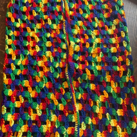 CROTCHED multi color Vest - Picture 5 of 6